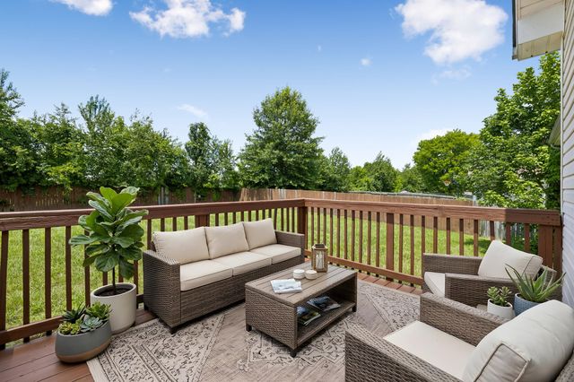 3177 Brook Hill Dr, Clarksville, TN 37042