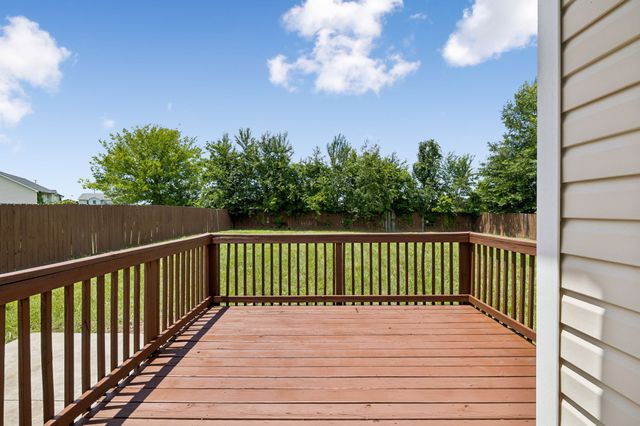 3177 Brook Hill Dr, Clarksville, TN 37042