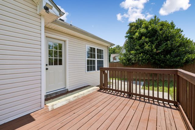 3177 Brook Hill Dr, Clarksville, TN 37042