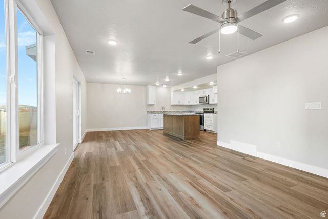 206 W 930 N, Santaquin, UT 84655