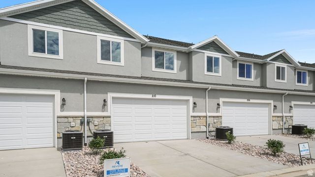 206 W 930 N, Santaquin, UT 84655