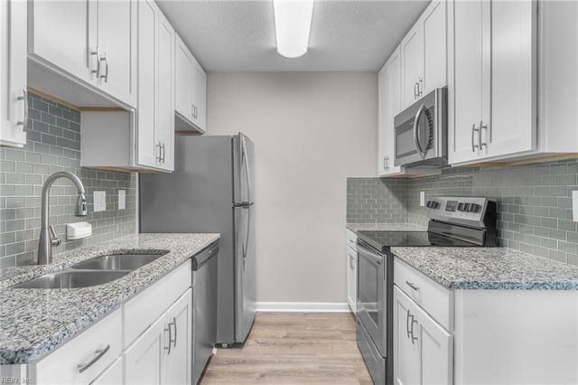 1386 Sierra DR, Virginia Beach, VA 23453