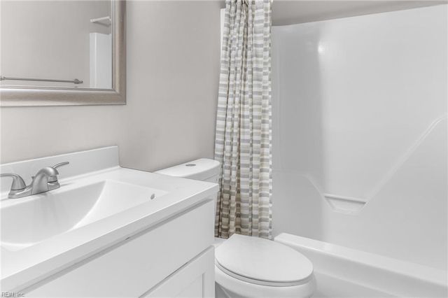 1386 Sierra DR, Virginia Beach, VA 23453