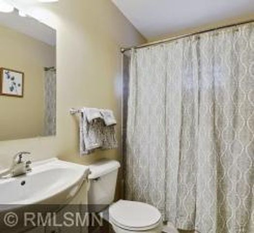 1013 Sims Avenue, Saint Paul, MN 55106