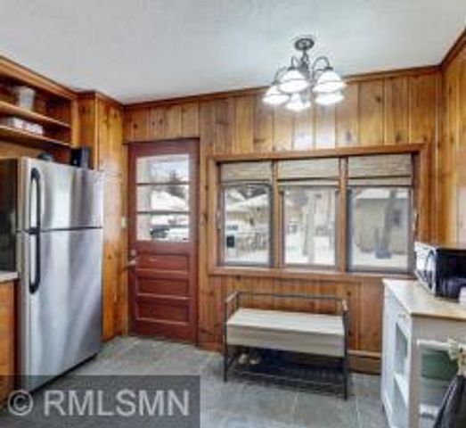 1013 Sims Avenue, Saint Paul, MN 55106