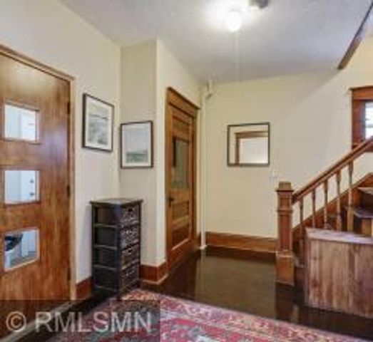 1013 Sims Avenue, Saint Paul, MN 55106