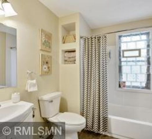 1013 Sims Avenue, Saint Paul, MN 55106