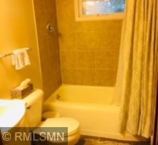 1013 Sims Avenue, Saint Paul, MN 55106