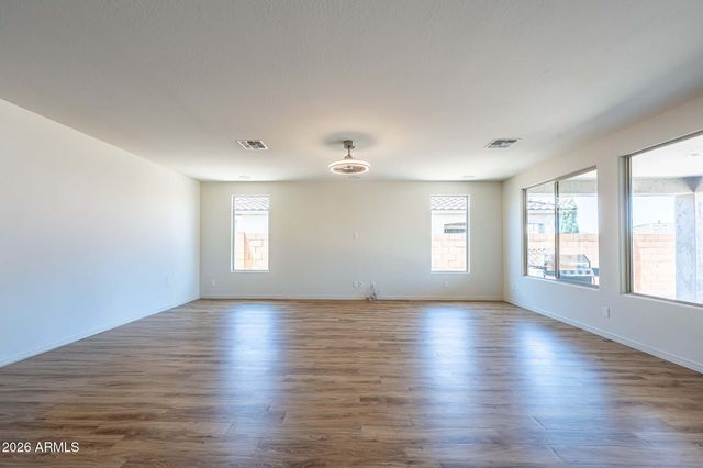 25932 W FIREHAWK Drive, Buckeye, AZ 85396
