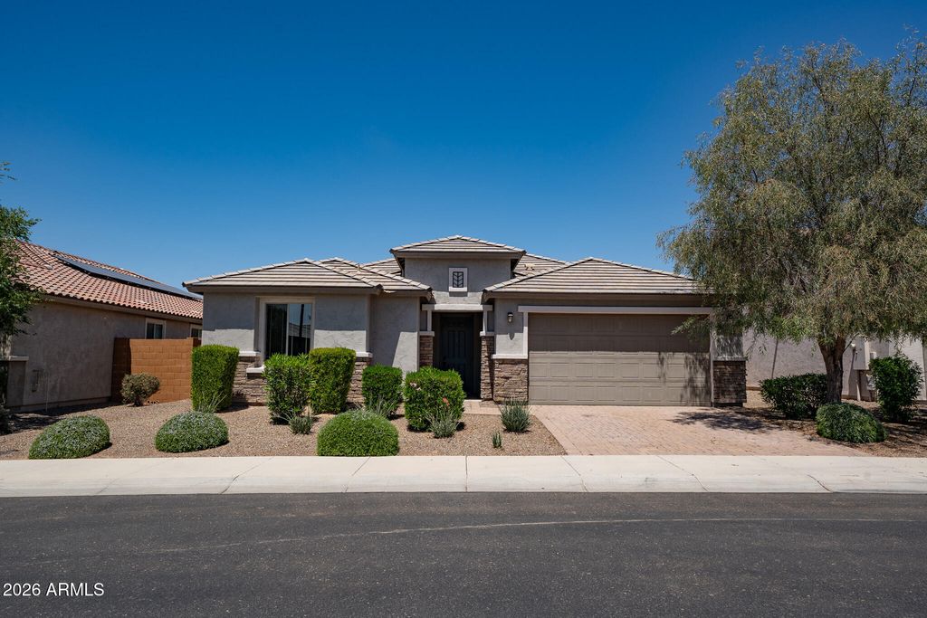 25932 W FIREHAWK Drive, Buckeye, AZ 85396 — photo 2