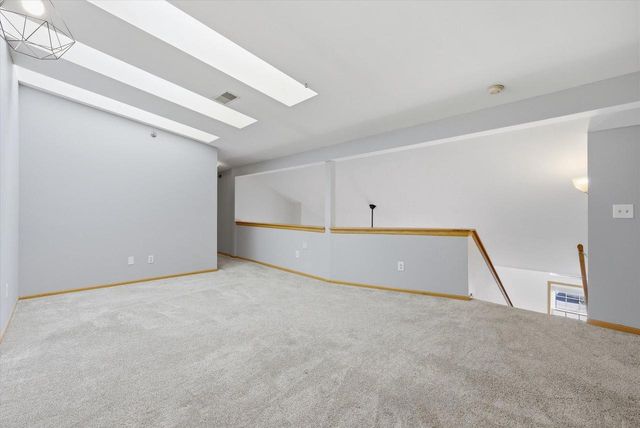 1938 Parknoll LANE, Port Washington, WI 53074