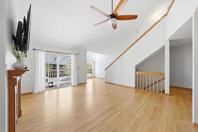 1938 Parknoll LANE, Port Washington, WI 53074