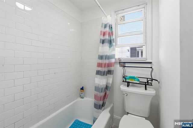 60 Westervelt Place, Lodi, NJ 07644