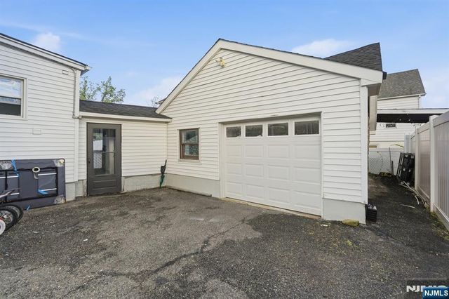 60 Westervelt Place, Lodi, NJ 07644