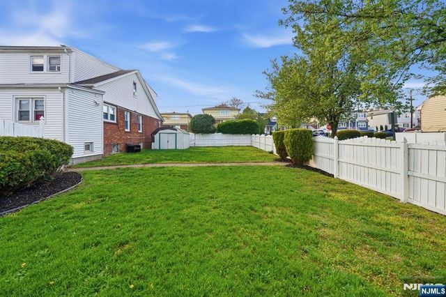 60 Westervelt Place, Lodi, NJ 07644