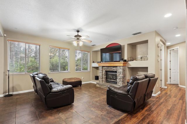 1033 Callawassie Way, Roseville, CA 95747