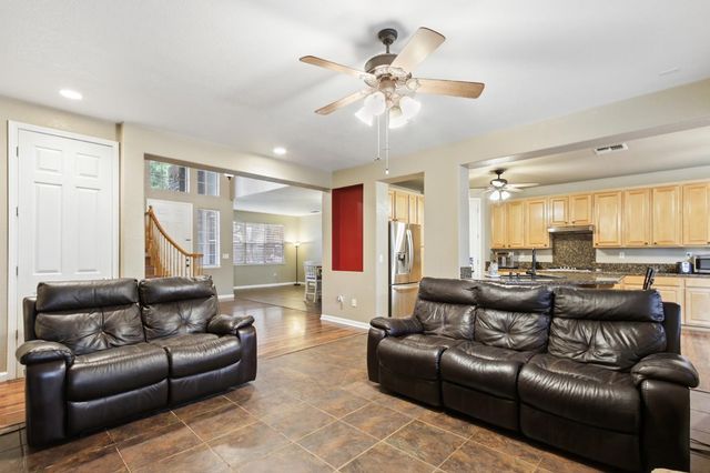 1033 Callawassie Way, Roseville, CA 95747