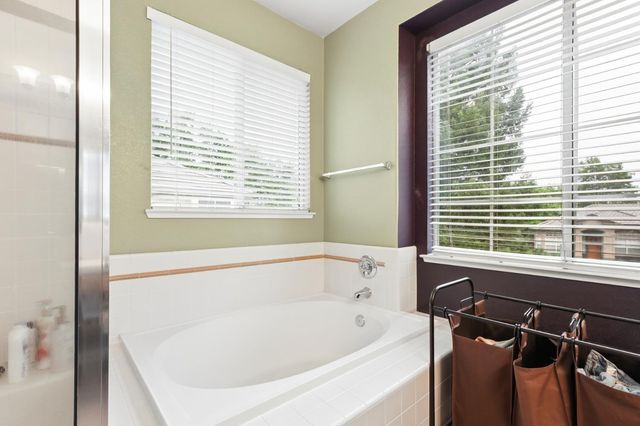 1033 Callawassie Way, Roseville, CA 95747