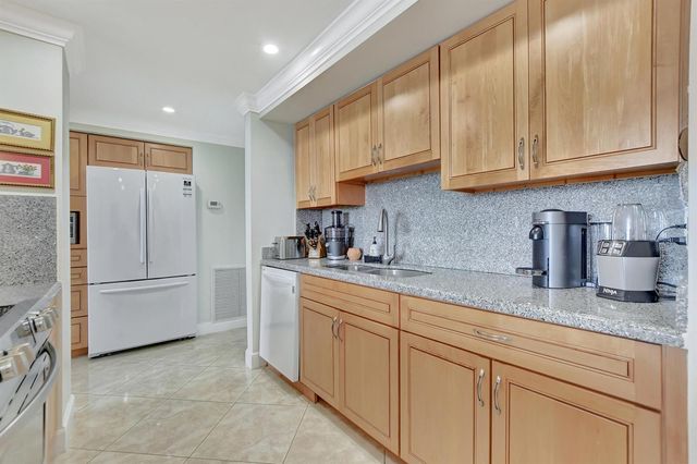 2121 N Ocean Boulevard 1405e, Boca Raton, FL 33431