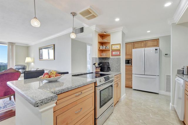 2121 N Ocean Boulevard 1405e, Boca Raton, FL 33431