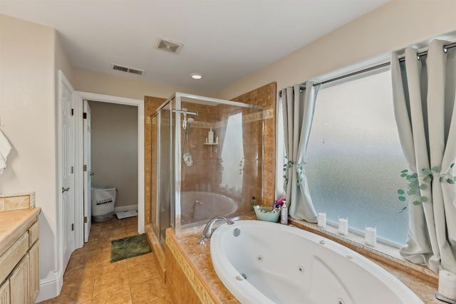 85 N Fairfax Avenue, Clovis, CA 93612