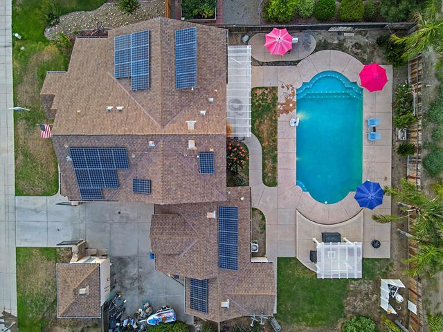 85 N Fairfax Avenue, Clovis, CA 93612