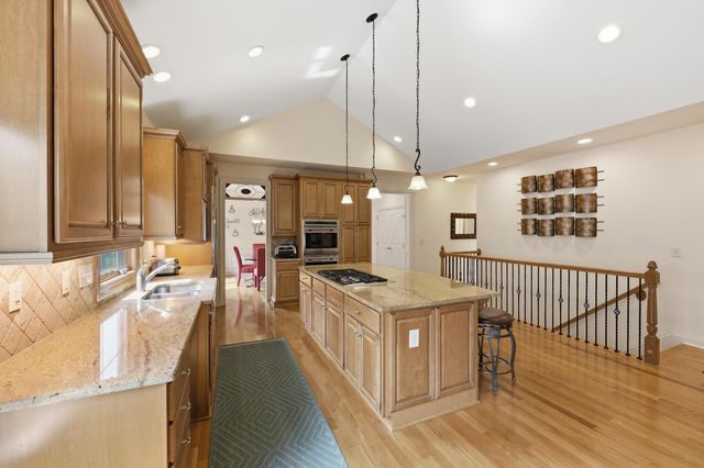 3233 Armscote Road, Dublin, OH 43017