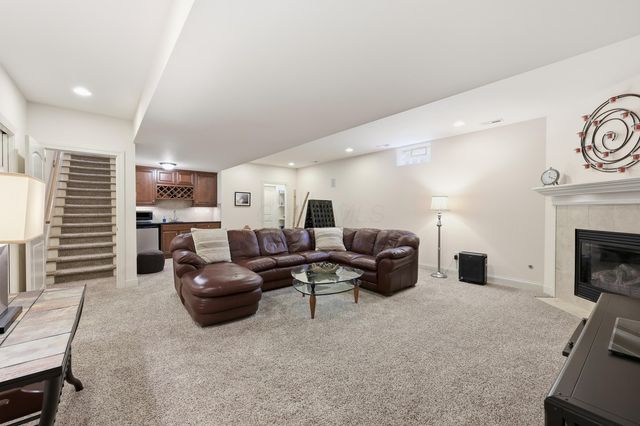 3233 Armscote Road, Dublin, OH 43017