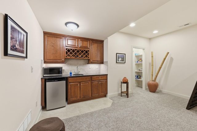 3233 Armscote Road, Dublin, OH 43017