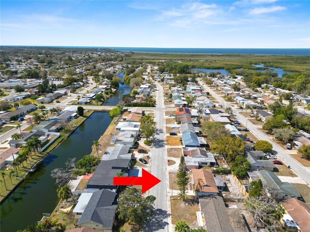 4037 GRAYTON DRIVE, New Port Richey, FL 34652