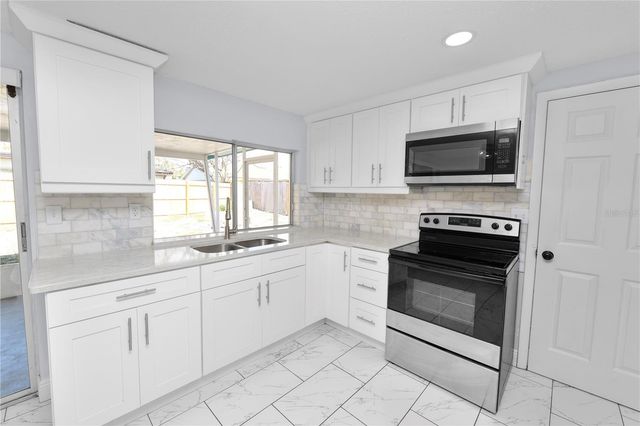 4037 GRAYTON DRIVE, New Port Richey, FL 34652