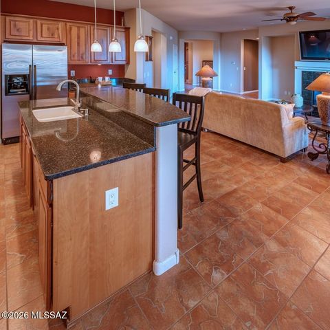 2212 E Bluejay Bluff Lane, Green Valley, AZ 85614