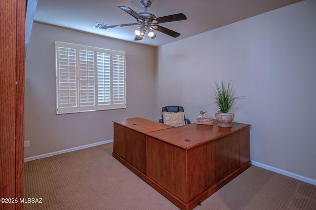 2212 E Bluejay Bluff Lane, Green Valley, AZ 85614