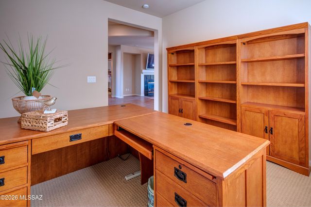 2212 E Bluejay Bluff Lane, Green Valley, AZ 85614