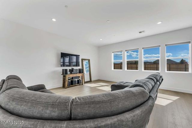 396 Pah Rah Rdg Drive, Sparks, NV 89441