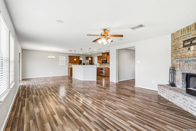 5705 Columbia, Cibolo, TX 78108