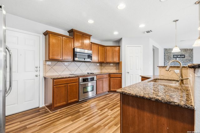 5705 Columbia, Cibolo, TX 78108