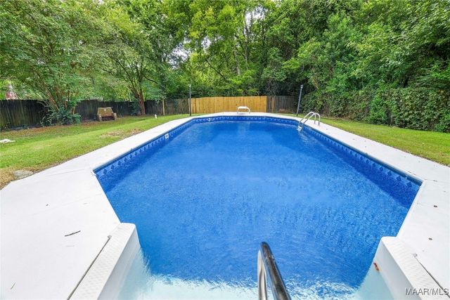 26 FAIRLANE Drive, Montgomery, AL 36106