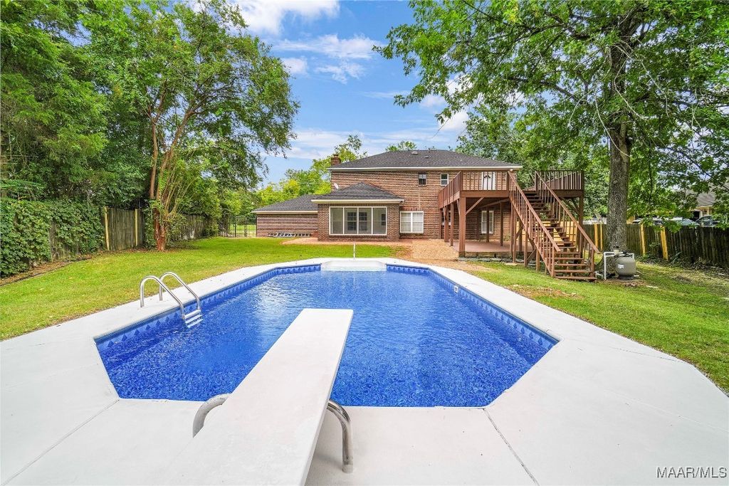 26 FAIRLANE Drive, Montgomery, AL 36106