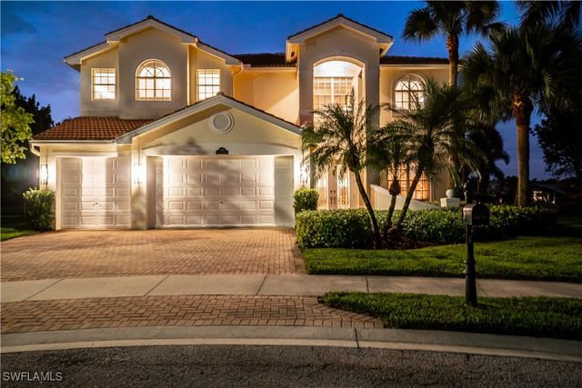 1879 Ivory Cane PT, Naples, FL 34119