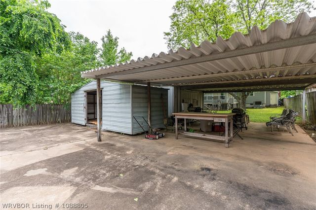 1404 S 17th Street, Fort Smith, AR 72901