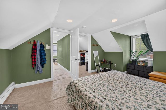 477 CUTLER, Maple Shade, NJ 08052