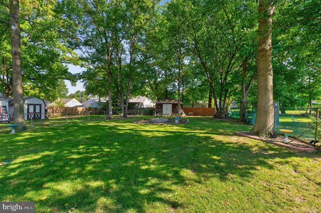 477 CUTLER, Maple Shade, NJ 08052