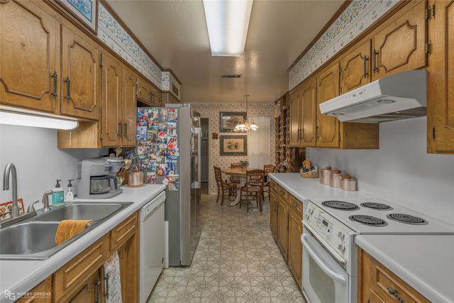 8503 Grover Place, Shreveport, LA 71115
