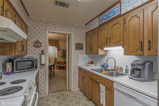 8503 Grover Place, Shreveport, LA 71115