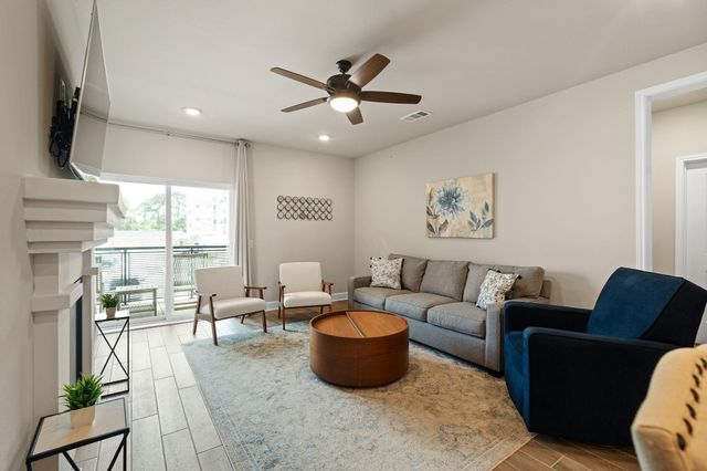 6804 Westview Drive 1208, Houston, TX 77055