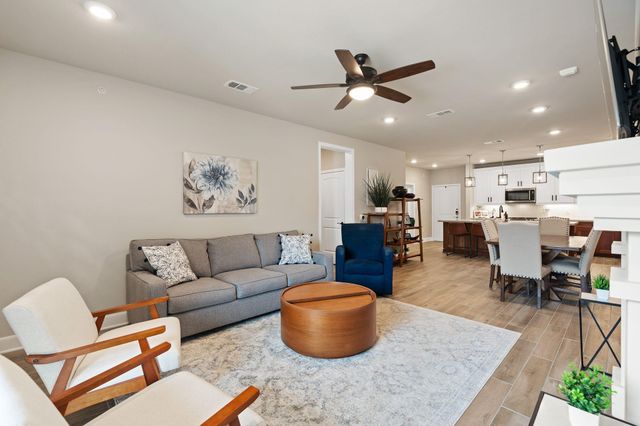 6804 Westview Drive 1208, Houston, TX 77055