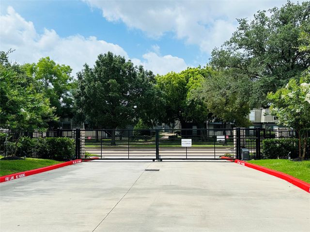 6804 Westview Drive 1208, Houston, TX 77055