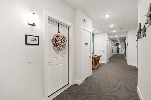 6804 Westview Drive 1208, Houston, TX 77055