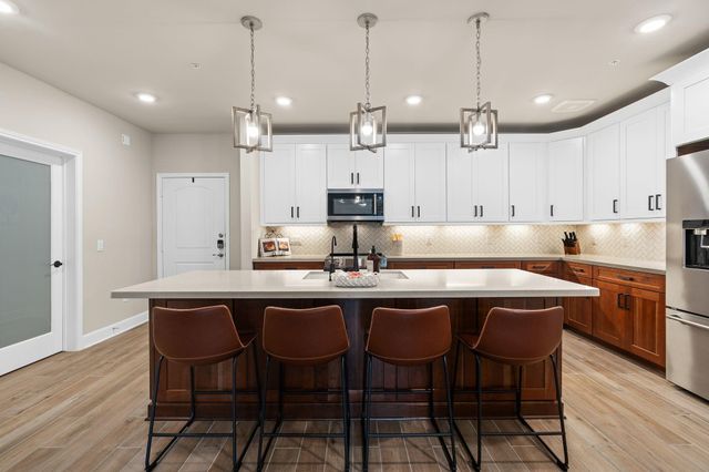 6804 Westview Drive 1208, Houston, TX 77055